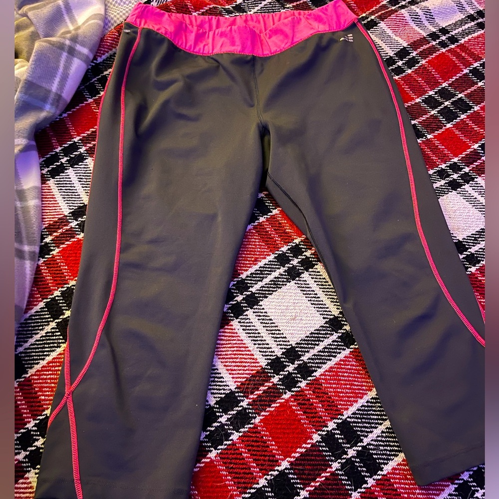 Academy Workout Capris
